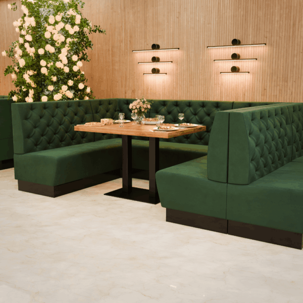 Amsterdam Samtstoff Chesterfield Referenz 1 grün